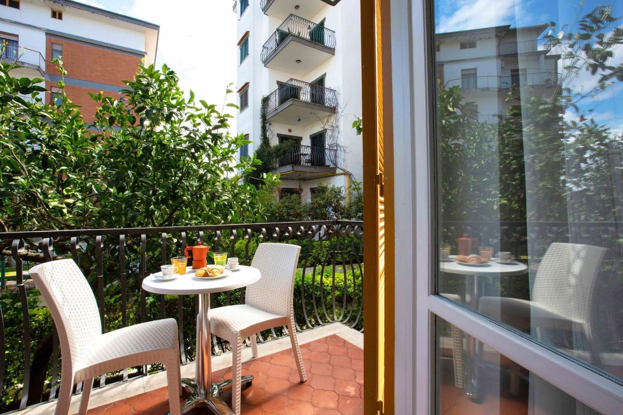 Sorrentovibes - Modern Apartment With Terrace, Swimming Pool&Tennis Экстерьер фото